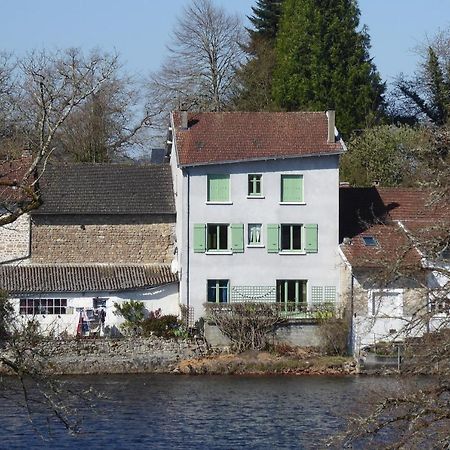 Chambres D'Hotes L'Hirondelle Du Lac Peyrat-le-Château Exterior foto