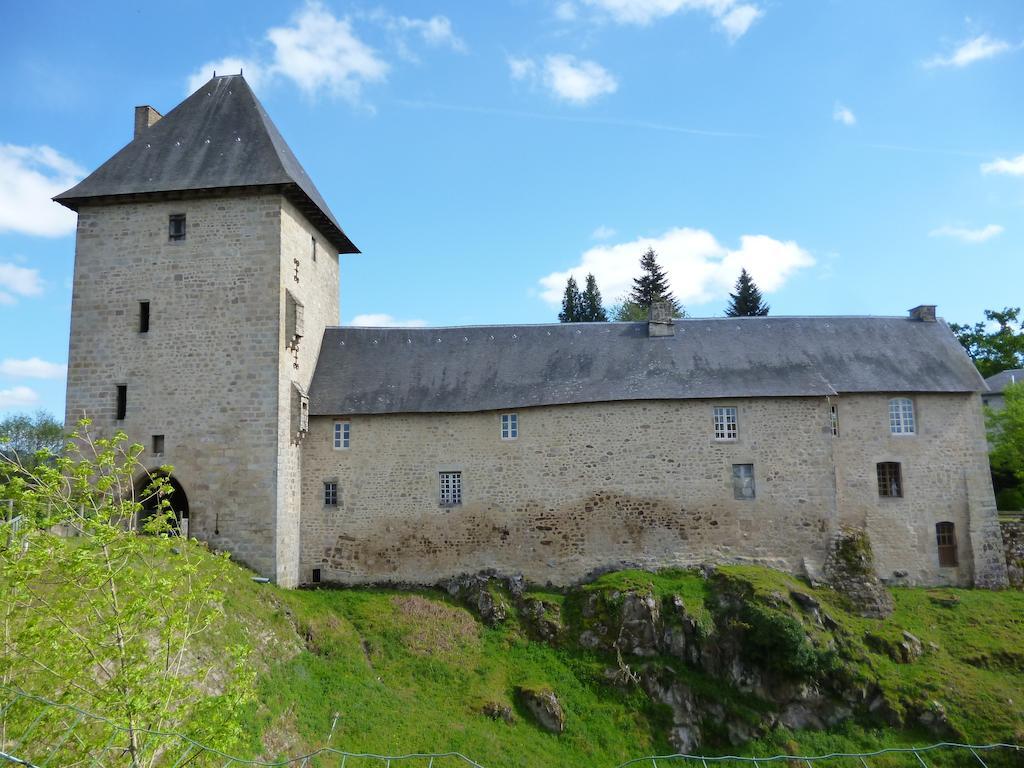 Chambres D'Hotes L'Hirondelle Du Lac Peyrat-le-Château Exterior foto