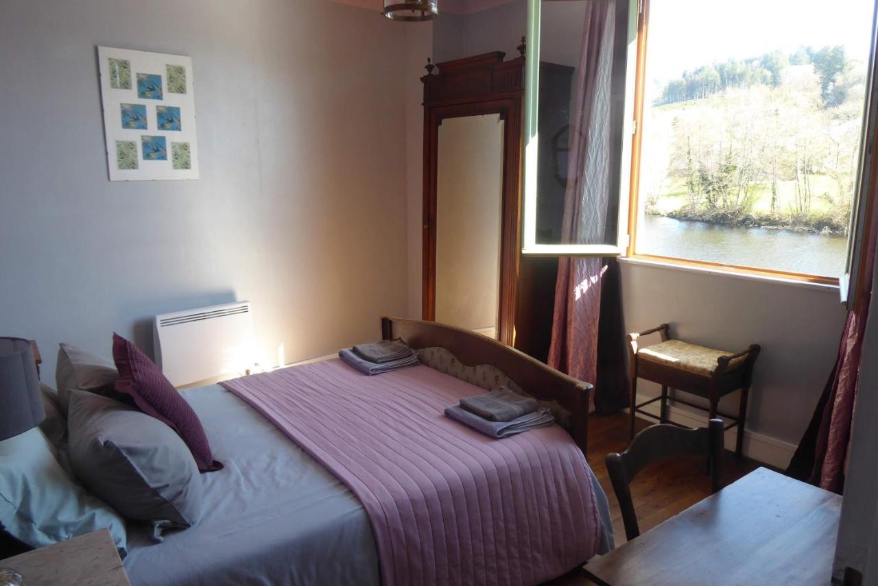 Chambres D'Hotes L'Hirondelle Du Lac Peyrat-le-Château Exterior foto